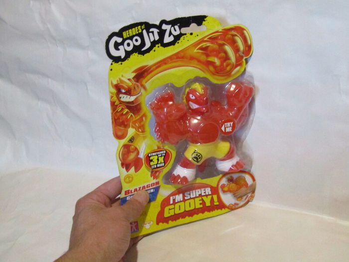 Heroes of Goo Jit Zu Blazagon Gooey Dragon  Figure Brand New Sealed Rare Hard To Find