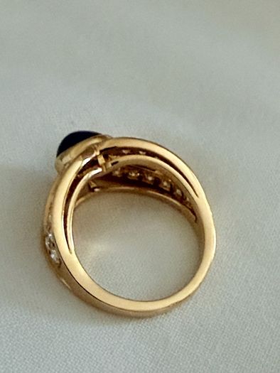 Boucheron Sapphire & diamond ring