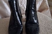Ladies boots