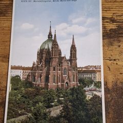 Vintage Postcard Church Maria vom Siege, Vienna, Austria - free standard postage