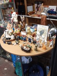 Cat ornaments collection