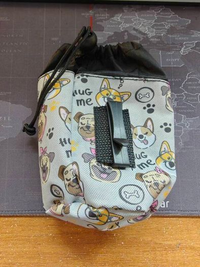 Pet Treat Bag, Drawstring, Clips on Belt, Waistband or Pocket, Waterproof Treats Pouch, Ideal for Dog Walking & Puppy Training