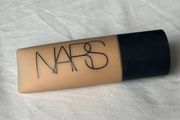 NARS Soft Matte Complete Foundation 45ml Barcelona Medium 4