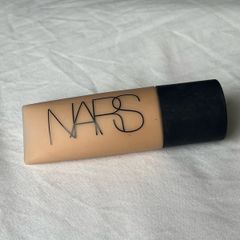 NARS Soft Matte Complete Foundation 45ml Barcelona Medium 4