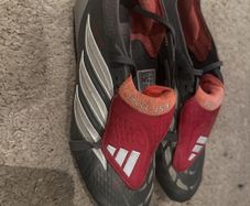 Adidias Predator Boots