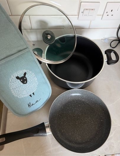 Move-out kitchen utensils/cookware sale