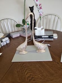 Loving Swan pair metal