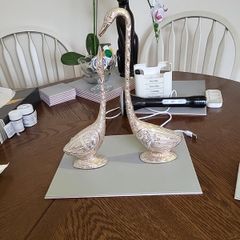 Loving Swan pair metal