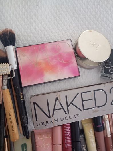 Huge Makeup and perfume bundle