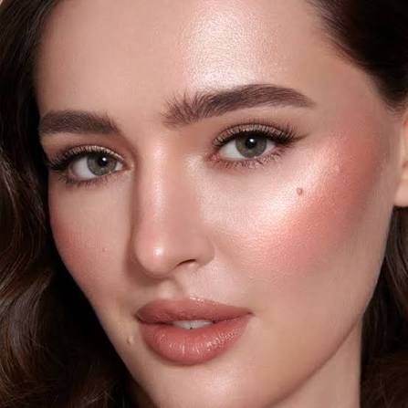 Charlotte Tilbury Glowgasm beauty light wand Pinkgasm, full size