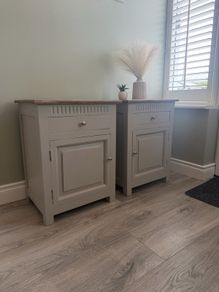 Bedside lockers