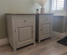 Bedside lockers