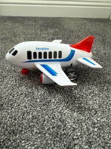 toy airplane