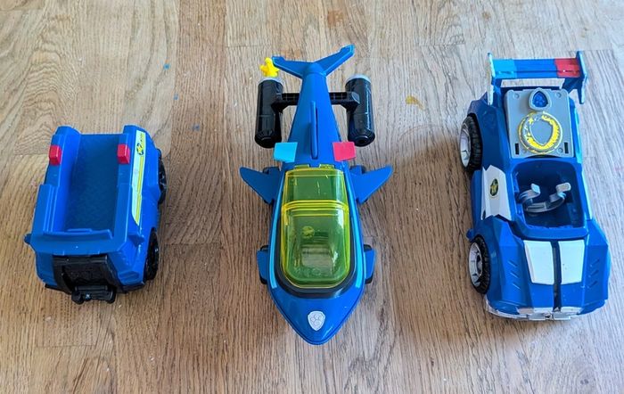 chase paw patrolr car &figure