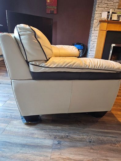 2 seater italian leather sofa