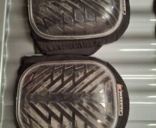 Knee pads