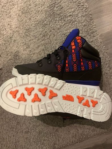 The North face boots new