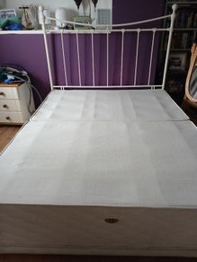 Free kingsize bed