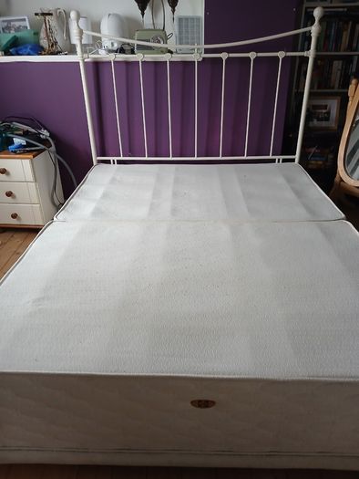 Free kingsize bed