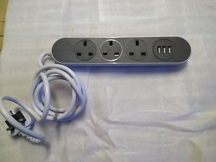 13A Anti-Static Power Extension Socket (3 x 13Amp sockets) with USB Power Port (3 x USB ports)..Postage Included