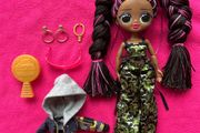 L.O.L. Surprise dolls! OMG Honeylicious series Remix