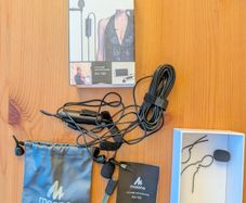 Maono AU100 Lavalier Lapel Microphone  Complete in Box