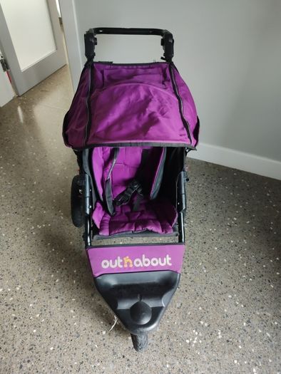 Out n About single buggy