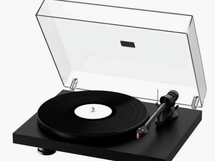 Project Essential Turntable