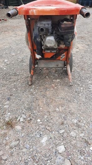 Honda petrol mixer-- Excellent condition