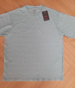 Brand New Levis t-shirt