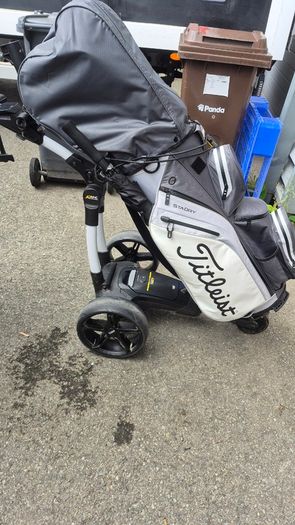 Powerkaddy FX3 Trolley and Titleist Stadry waterproof Cart Bag