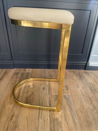 kitchen stools