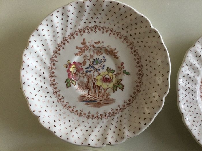 Ceramic - Vintage Plates. X 15  ( Reduced)