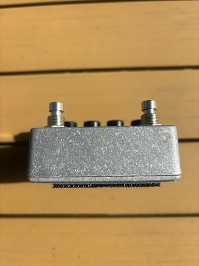 Electro Harmonix Attack Decay Tape Reverse Simulator