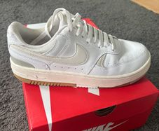 Nike Womens Gamma Force Runners/ Trainers