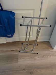 Shoe shelf bucket free