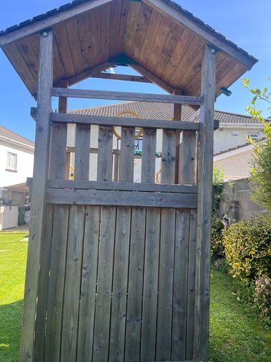 garden playhouse /slide