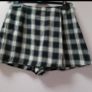mini skirt/shorts vintage designer Image 7
