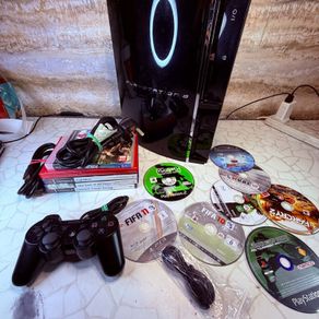Sony Playstation 3  Backwards Compatible  Video Game Console Bundle  Works
