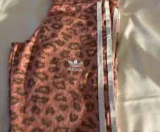 Girls adidas bottoms never worn 9/10