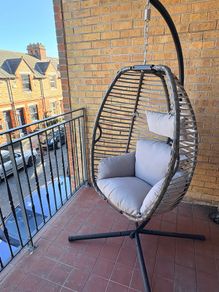 Swinging Egg Chair