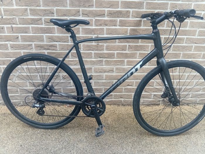 Giant Escape XL Hybrid Bike