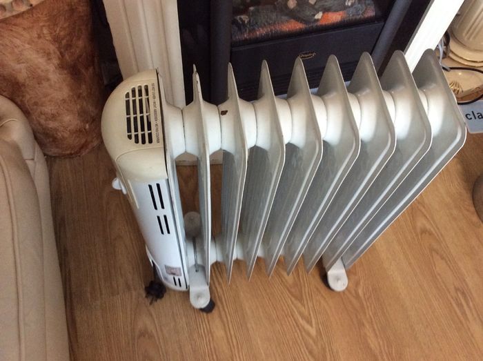 Dimplex Electric Heater 2000w White Oil Filled Radiator Barely Used For ...