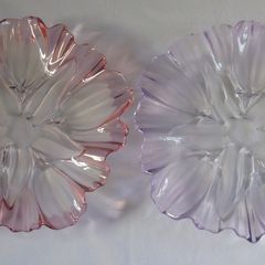 2 Mikasa Art Glass Tulip Pattern Plates