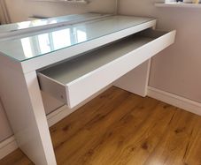 Dressing table