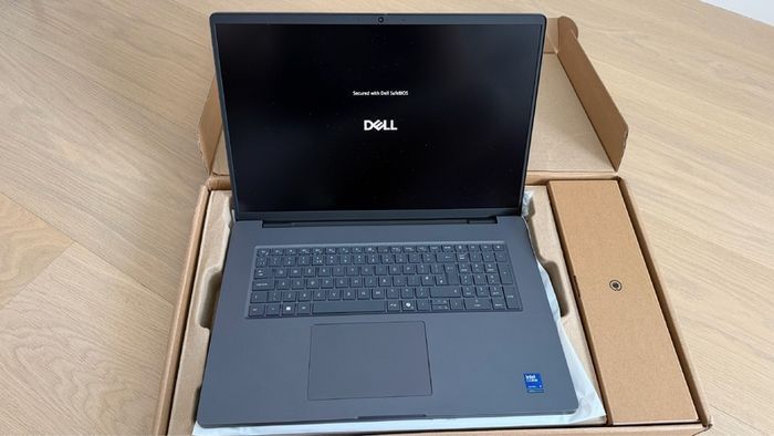Dell Pro Max 18 Plus Nvidia Rtx Pro 3000, Blackwell 12gb Gddr7, 1tb