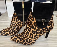 Michael Kors Genuine Calf Skin Boots