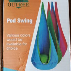 kids hanging pod