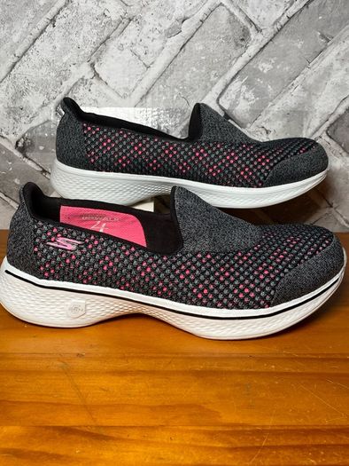Skechers Go Walk 4 Ladies Slip On Trainers UK6 EU39