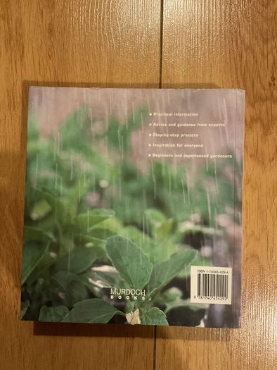The home guide to gardening techniques Paperback